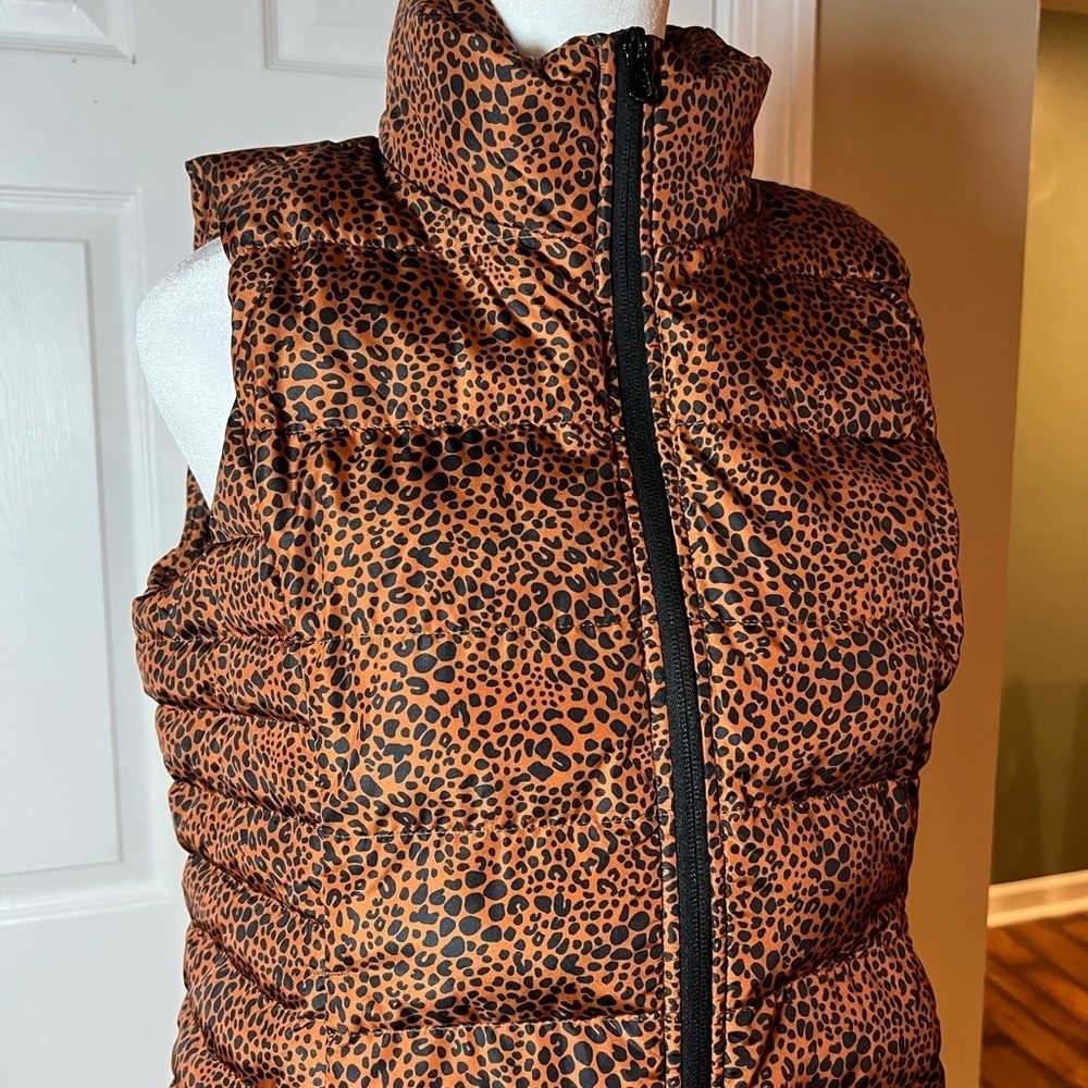 Lands End Women's Black & Brown Animal Print Down Filled Vest Size Small Cozy - Picture 3 of 8